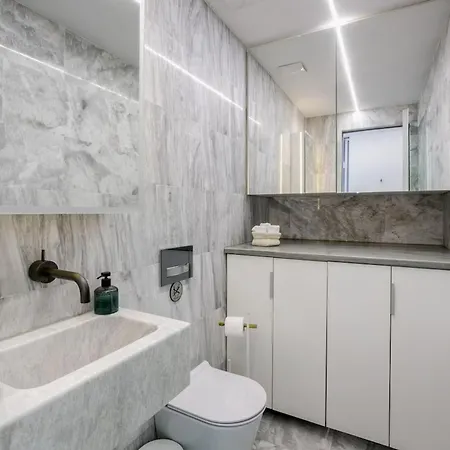 South Blue Luxury Apartment In Vouliagmeni Apartment