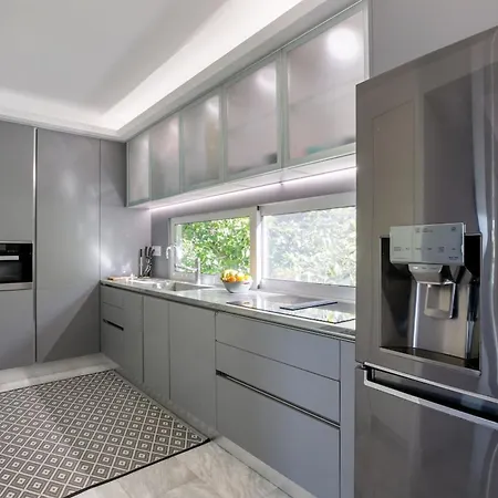 Apartment South Blue Luxury Apartment In Vouliagmeni *
