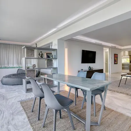 South Blue Luxury Apartment In Vouliagmeni Apartment